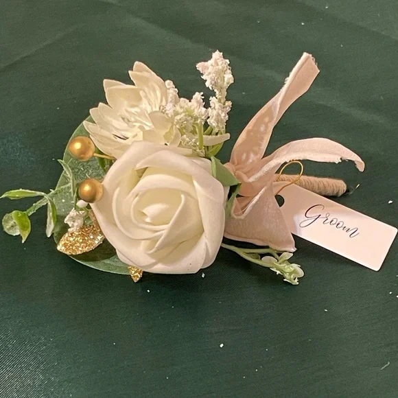 Classic White Boutonniere with Yellow Accents - Picture 4 of 7